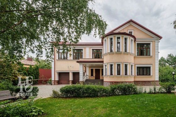 Продажа дома, 419,7 м², с участком 39,8 сотки