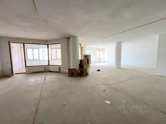 Продажа 4-комнатной квартиры 196 м², 3/25 этаж