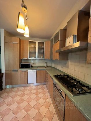 Продажа 3-комнатной квартиры 68 м², 3/8 этаж