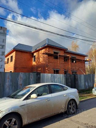 Продажа дома, 400 м², с участком 12 соток