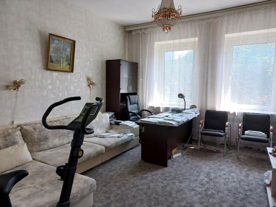 Продажа 3-комнатной квартиры 100 м², 4/5 этаж