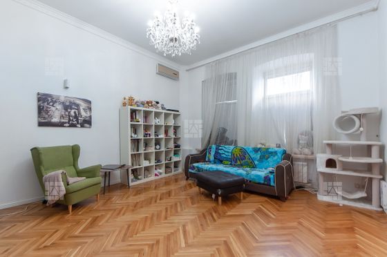 Продажа многокомнатной квартиры 193,5 м², 3/5 этаж