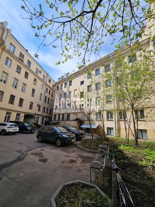 Продажа 2-комнатной квартиры 46 м², 4/4 этаж