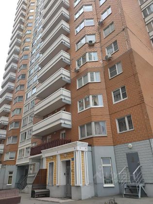 Продажа 3-комнатной квартиры 90 м², 1/19 этаж