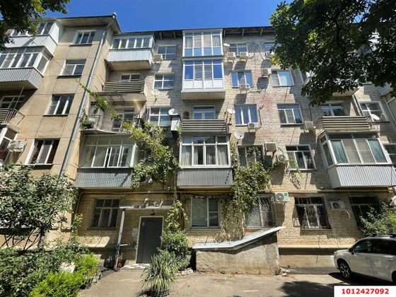 Продажа 3-комнатной квартиры 90 м², 4/5 этаж