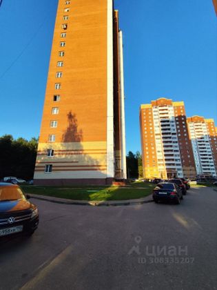 Продажа 2-комнатной квартиры 62 м², 3/17 этаж