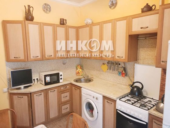 Продажа 3-комнатной квартиры 72 м², 1/9 этаж