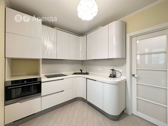 Аренда 2-комнатной квартиры 56 м², 15/17 этаж