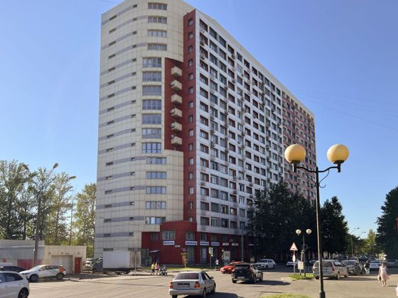 Продажа 3-комнатной квартиры 101 м², 4/19 этаж