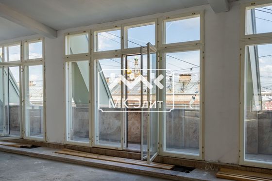 Продажа 4-комнатной квартиры 260 м², 5/5 этаж