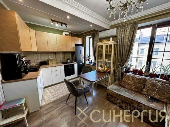 Продажа 3-комнатной квартиры 63 м², 5/5 этаж