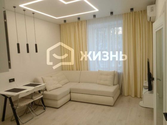 Продажа 2-комнатной квартиры 42 м², 1/5 этаж