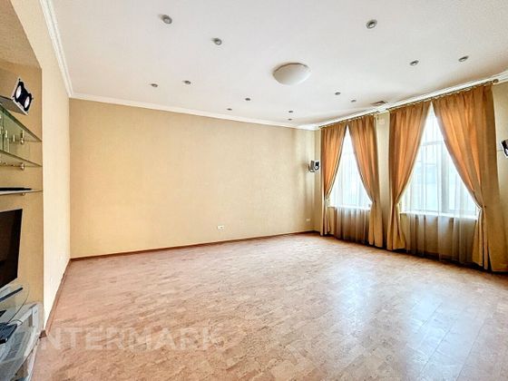 Аренда многокомнатной квартиры 206 м², 4/6 этаж