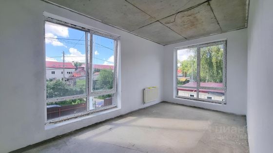 Продажа 3-комнатной квартиры 98 м², 1/1 этаж