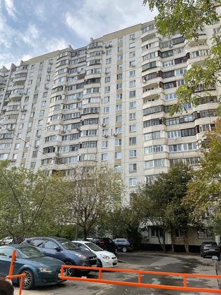 Продажа 2-комнатной квартиры 58 м², 1/17 этаж