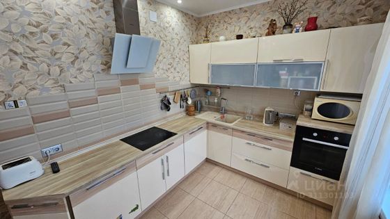 Продажа 4-комнатной квартиры 111 м², 2/5 этаж