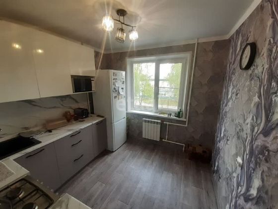 Продажа 3-комнатной квартиры 62 м², 2/9 этаж