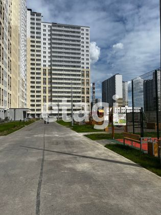 Продажа 2-комнатной квартиры 38 м², 1/25 этаж