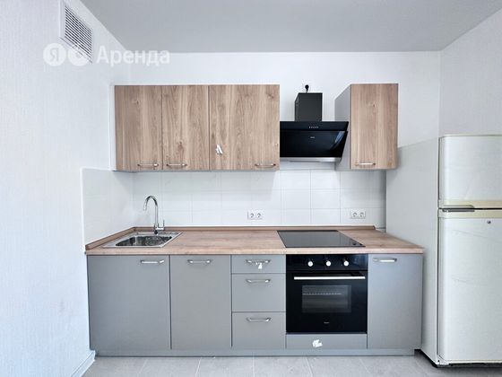 Аренда 3-комнатной квартиры 80 м², 17/24 этаж