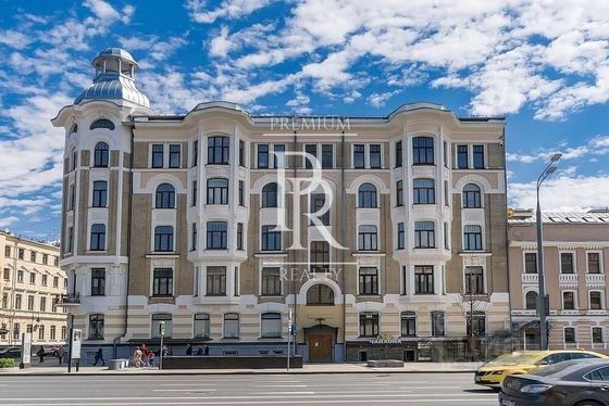 Продажа многокомнатной квартиры 240 м², 5/5 этаж