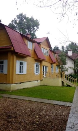 Аренда дома, 300 м², с участком 17 соток