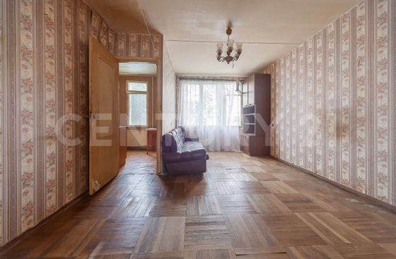 Продажа 4-комнатной квартиры 49 м², 3/5 этаж