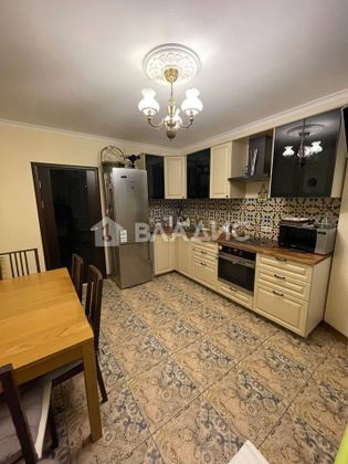 Продажа 3-комнатной квартиры 77 м², 1/5 этаж