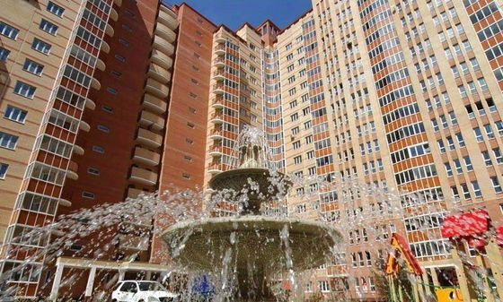 Продажа 2-комнатной квартиры 70,4 м², 1/18 этаж