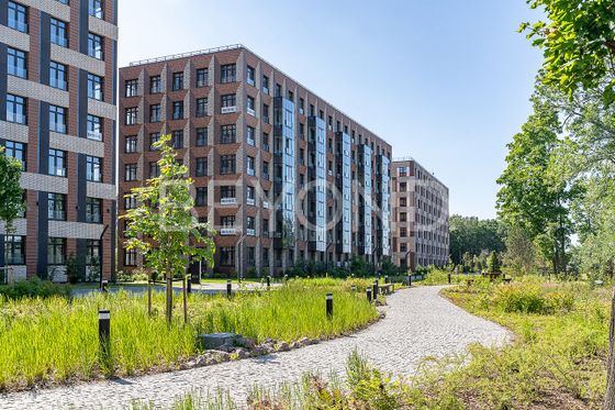 Продажа 4-комнатной квартиры 179,7 м², 2/9 этаж