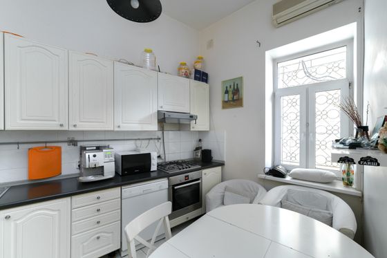 Продажа многокомнатной квартиры 108,4 м², 2/6 этаж