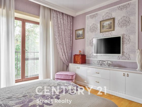 Продажа 3-комнатной квартиры 110,5 м², 2/8 этаж