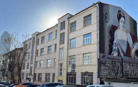 Продажа 3-комнатной квартиры 91 м², 4/4 этаж