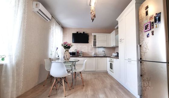 Продажа 2-комнатной квартиры 72,1 м², 6/7 этаж