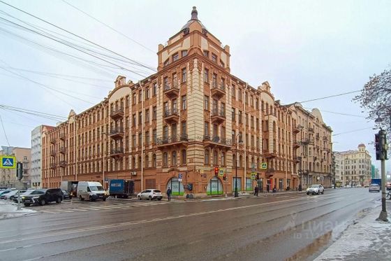 Продажа многокомнатной квартиры 202,8 м², 3/7 этаж