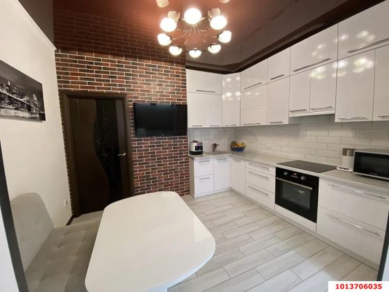 Продажа 2-комнатной квартиры 75 м², 14/16 этаж