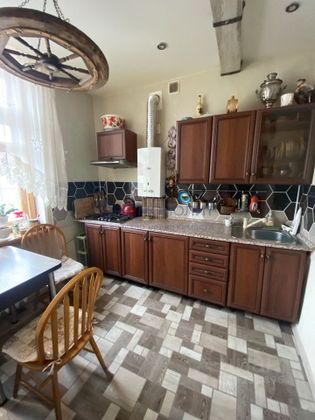 Продажа 2-комнатной квартиры 56 м², 3/3 этаж