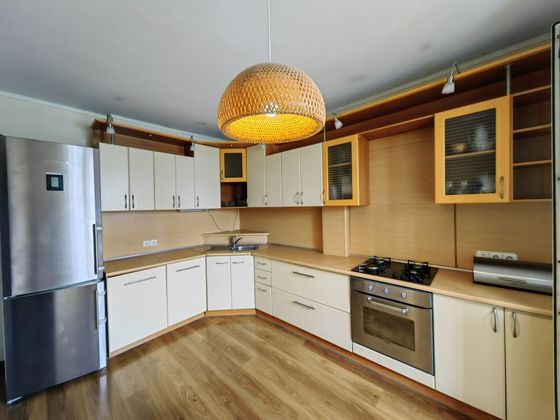 Продажа 3-комнатной квартиры 83,3 м², 10/10 этаж