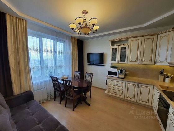 Продажа 3-комнатной квартиры 56 м², 19/19 этаж