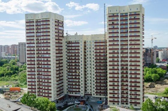 Продажа 3-комнатной квартиры 93 м², 23/24 этаж