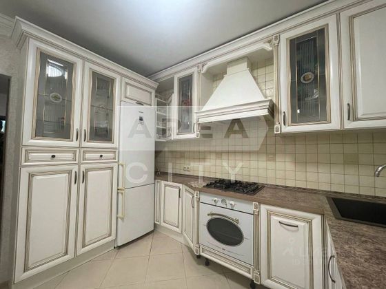 Продажа 4-комнатной квартиры 77,6 м², 10/10 этаж