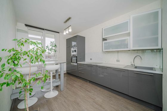 Продажа 3-комнатной квартиры 75 м², 9/10 этаж