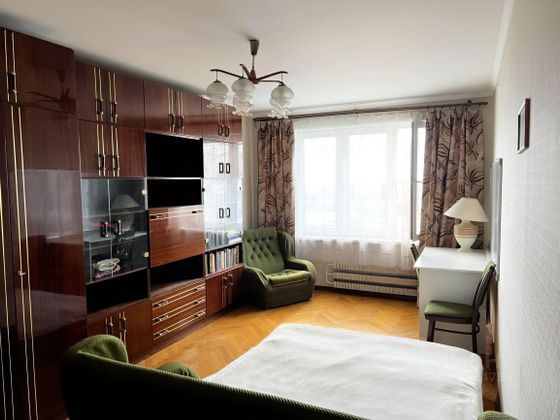 Аренда 1 комнаты, 60 м², 8/9 этаж