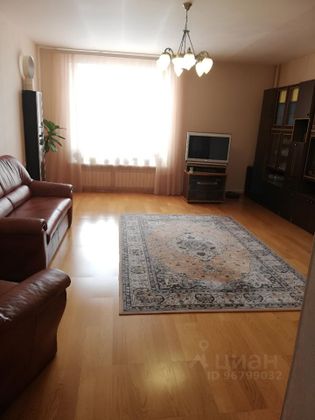 Продажа 3-комнатной квартиры 122 м², 2/6 этаж