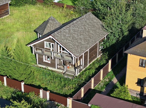 Продажа дома, 220 м², с участком 15 соток