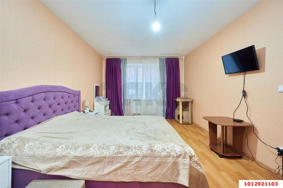 Продажа 3-комнатной квартиры 82 м², 8/16 этаж