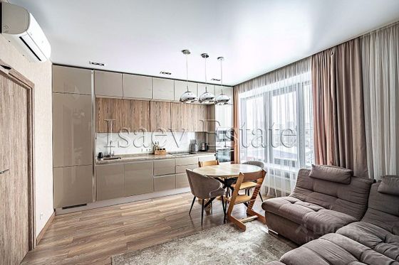 Продажа 3-комнатной квартиры 63 м², 5/37 этаж