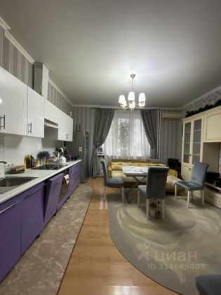 Продажа 2-комнатной квартиры 52 м², 2/18 этаж