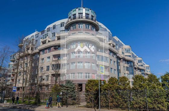 Продажа 4-комнатной квартиры 204,2 м², 7/8 этаж