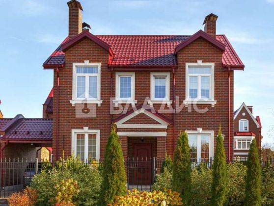 Продажа дома, 130 м², с участком 4 сотки