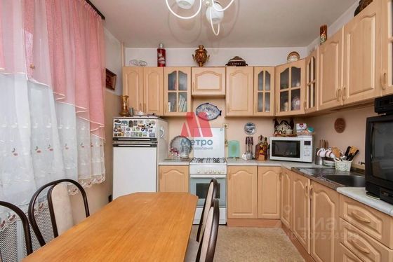 Продажа 3-комнатной квартиры 64,8 м², 2/10 этаж